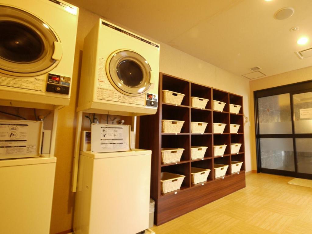 Hotel Route-Inn Wakamiya Inter Miyawaka Экстерьер фото